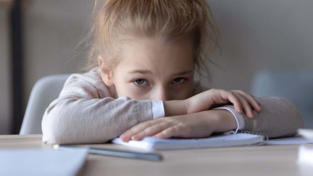 Somnul copiilor, expresia feței și problemele sociale