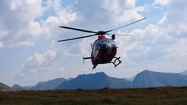Elevă de 14 ani, resuscitată după ce s-a înecat cu un jeleu