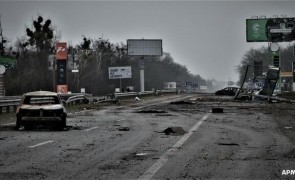 Trupele rusești se retrag din regiunea Sumî, una dintre cele mai puternic lovite zone