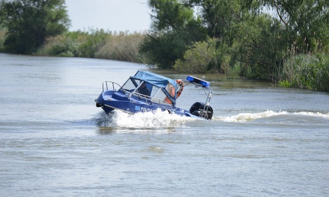 Motor de barcă căutat de autoritățile din Suedia, găsit de polițiștii de frontieră tulceni