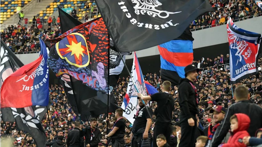 Suporterii FCSB, reacție violentă după înfrângerea cu Universitatea Craiova: „Cineva confundă fotbalul cu grajdul”