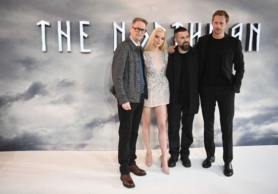 Filmul 'The Northman' îşi propune să prezinte o poveste despre vikingi, cu acurateţe şi dinamism