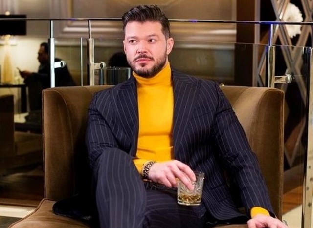 Victor Slav locuiește cu iubita, după ce și-a pierdut apartamentul în afacere