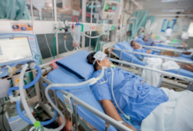 Ministerul Sănătăţii: 279 de persoane cu COVID-19, internate la ATI
