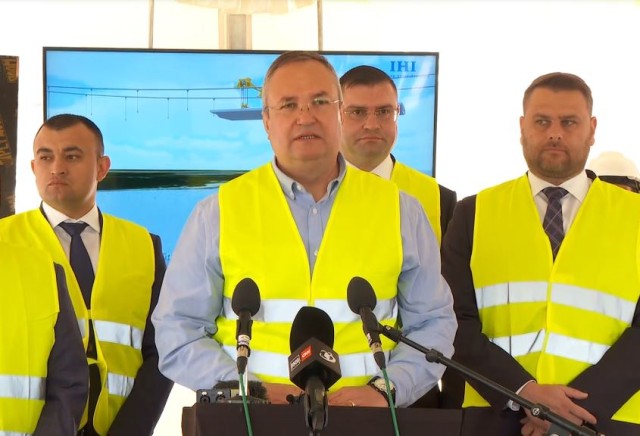 Ciucă: Avem garanţii că Podul Suspendat peste Dunăre va fi dat în circulaţie în decembrie anul acesta