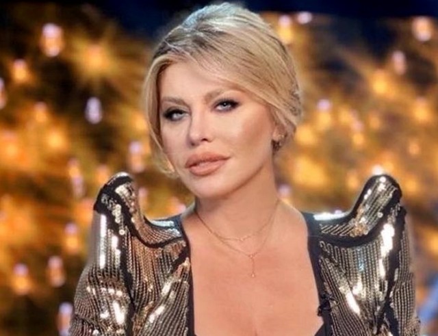 Loredana Groza încinge imaginația fanilor pe Instagram, cu o nouă ipostază provocatoare