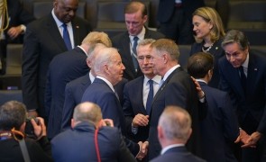 Klaus Iohannis va discuta cu Joe Biden și lideri UE și NATO