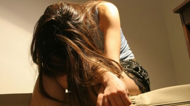 Minoră de 14 ani, pusă să se prostitueze în Constanța; o persoană a fost reținută