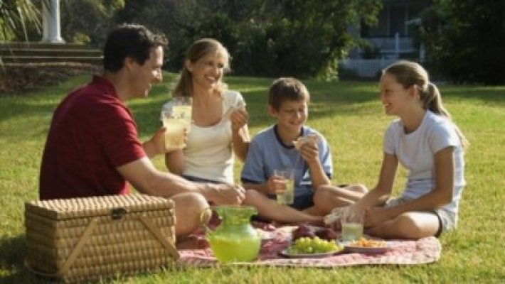 Veşti bune! Angajaţii vor avea parte de o nouă minivacanţă de trei zile